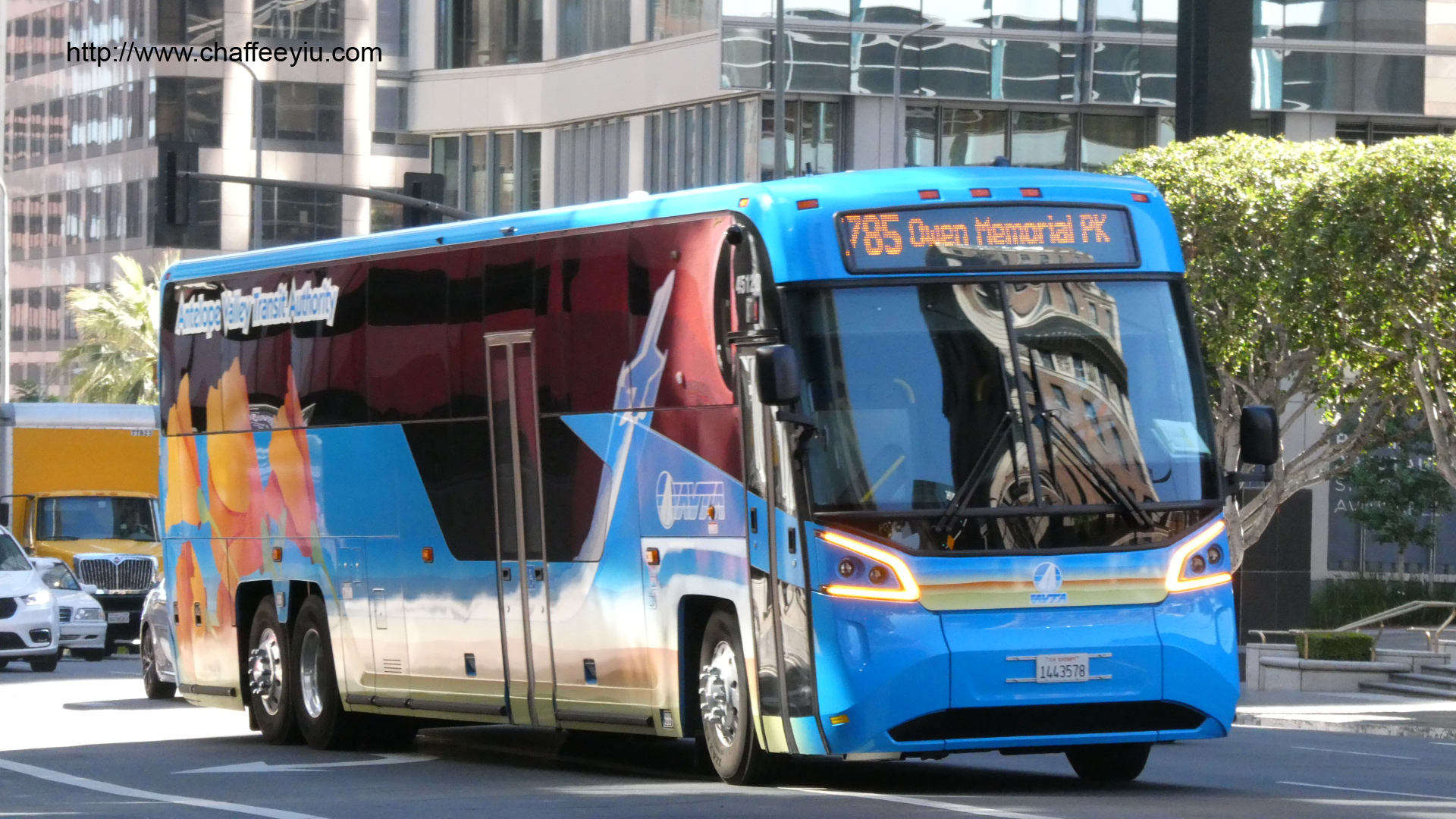 avta_45120.jpg