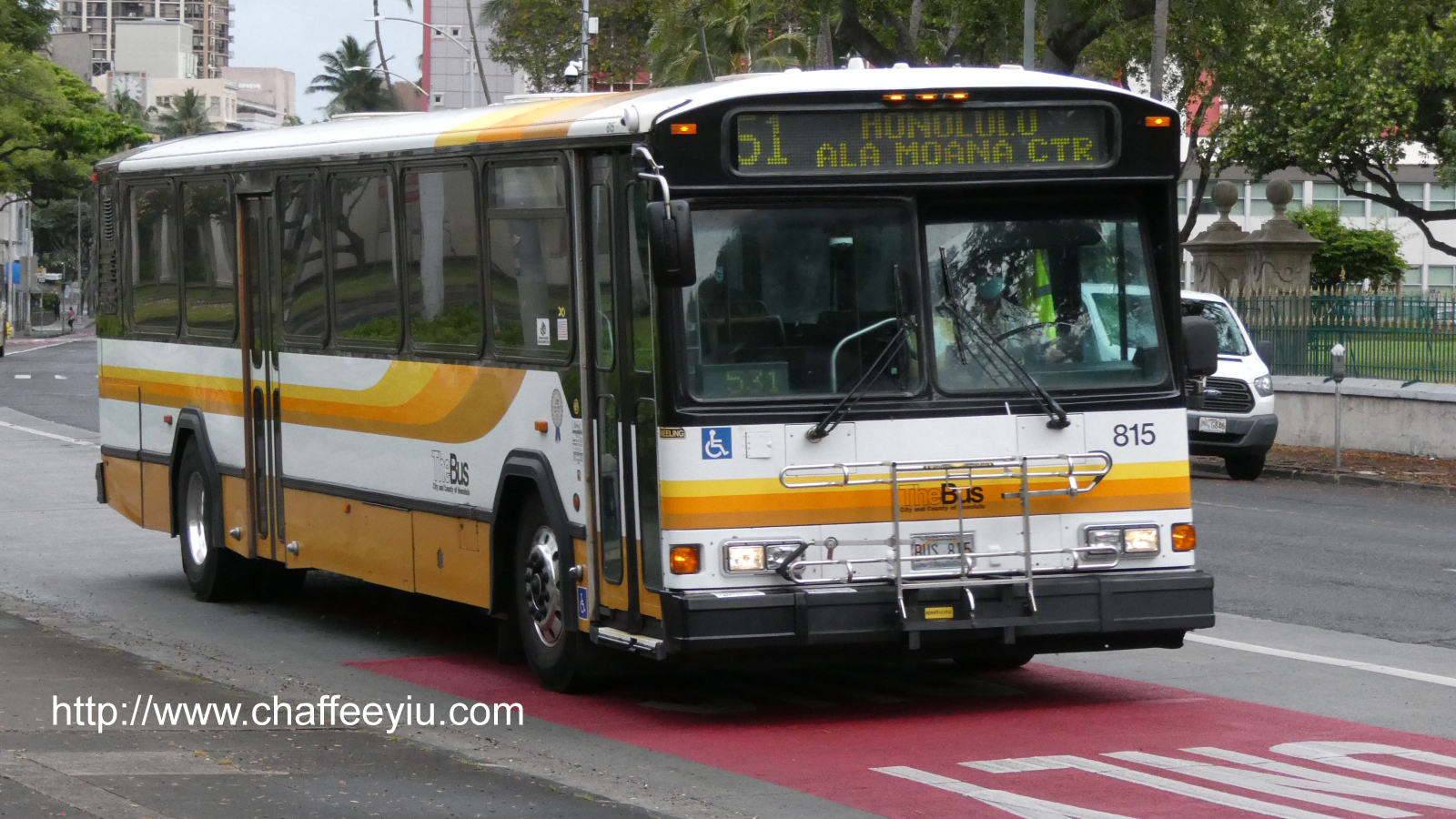 thebus_815.jpg
